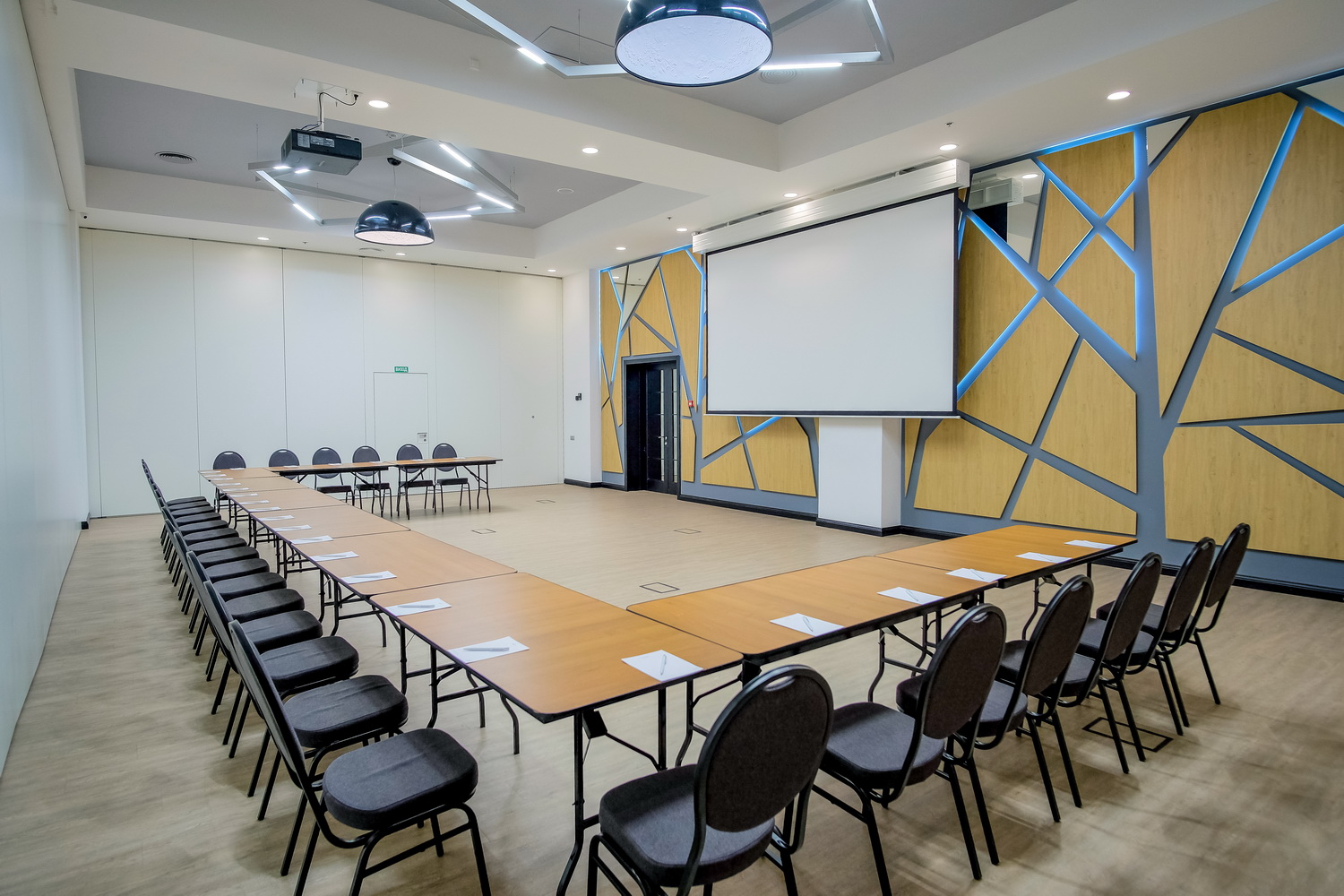 Mercure Kyiv Congress Hotel